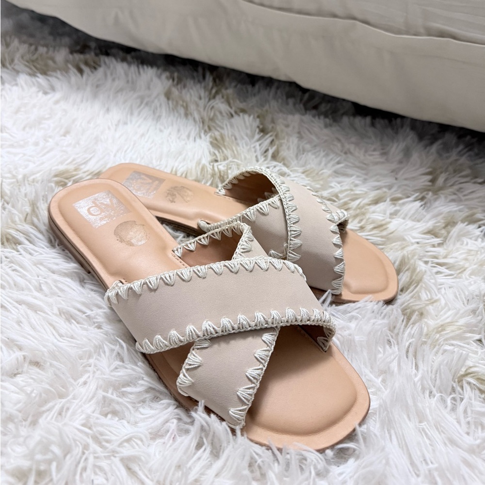 Dolce vita Beige Women's Slide Sandals